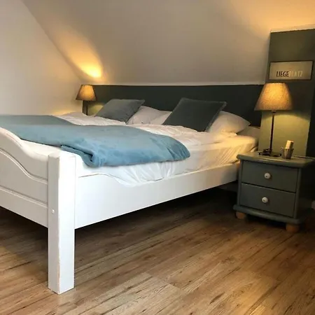 Eck Modern Retreat *